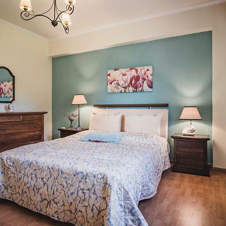 Birdsing Cottage Dassia  Bagian luar foto