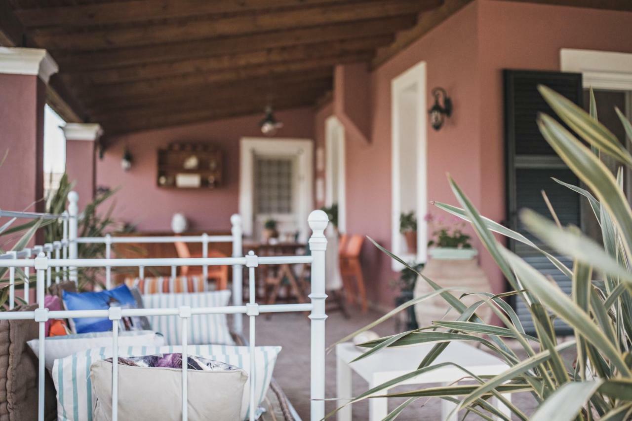 Birdsing Cottage Dassia  Bagian luar foto