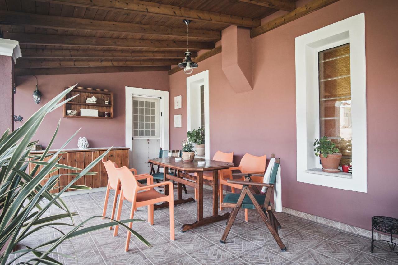 Birdsing Cottage Dassia  Bagian luar foto